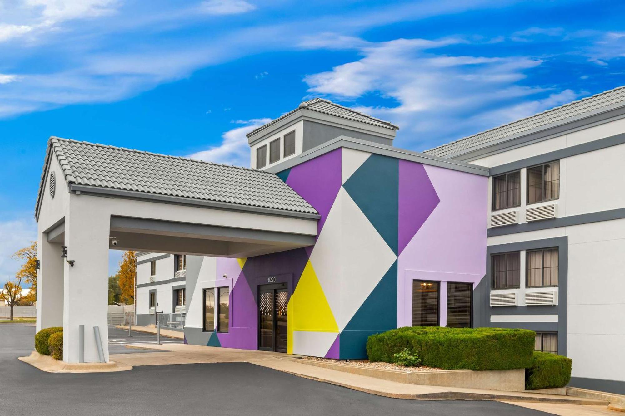 Spark By Hilton Wichita East Exterior foto